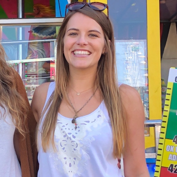 Meet your Posher, Lakyn - Picture 1 of 1